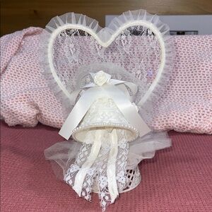 Charming Vintage White Lace Heart Wedding Cake Topper